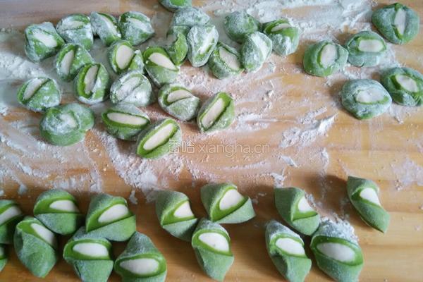 绿色荠菜饺子的做法图解7