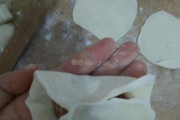 鸳鸯饺子的做法图解4