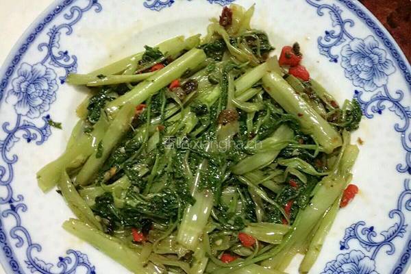 炝炒空心菜的做法图解4