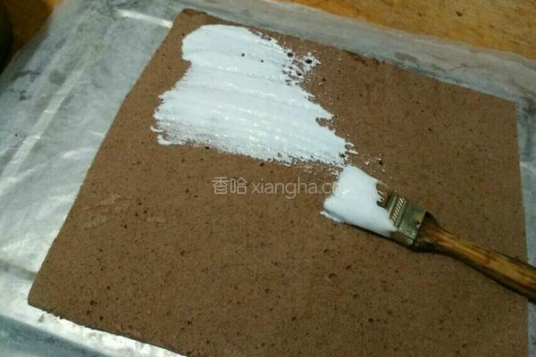 黑森林瑞士蛋糕卷的做法图解4