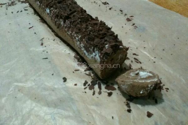 黑森林瑞士蛋糕卷的做法图解7