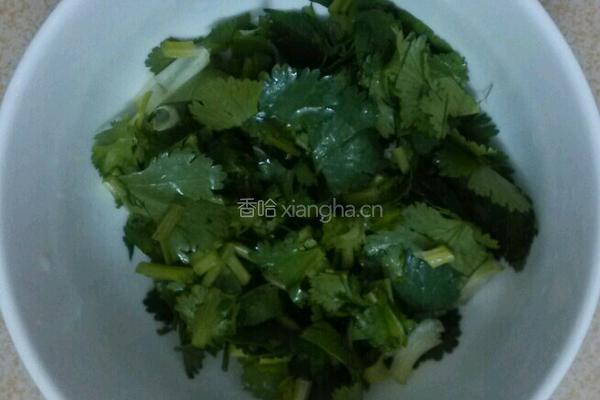 肉末焖海带丝的做法图解2