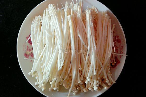 黄瓜拌金针菇的做法图解2
