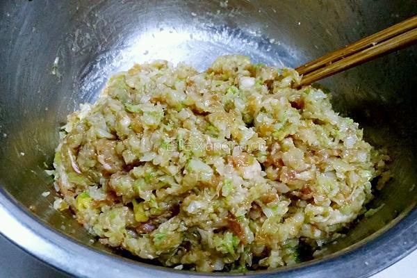大白菜猪肉蒸饺的做法图解6