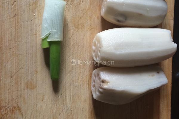 酸辣藕片的做法图解1