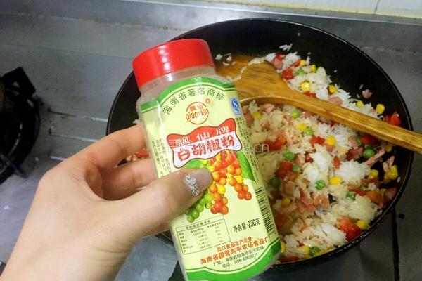 蒜香鸡肉咖喱炒饭的做法图解10