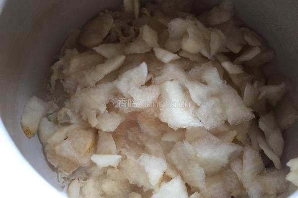 银耳莲子羹的做法图解5