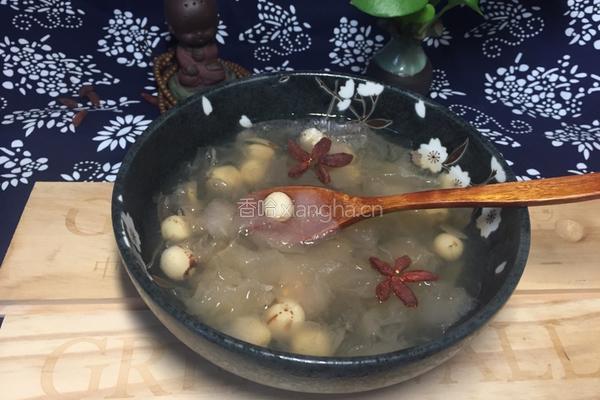银耳莲子羹的做法图解12