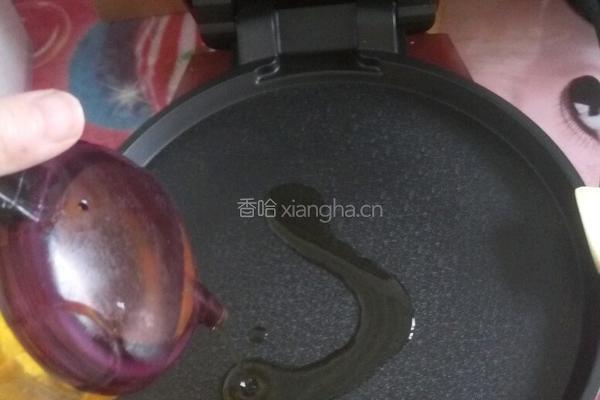 电饼铛烤薯片的做法图解2