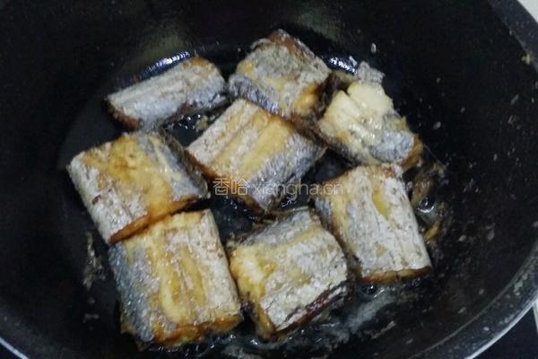 香煎带鱼的做法图解4