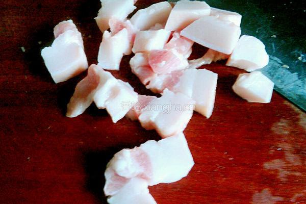 红烧苕粉肉的做法图解2