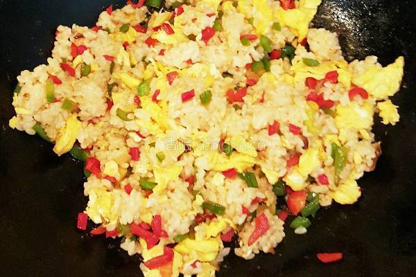 双椒蛋炒饭的做法图解7