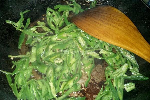 青椒肉片的做法图解4