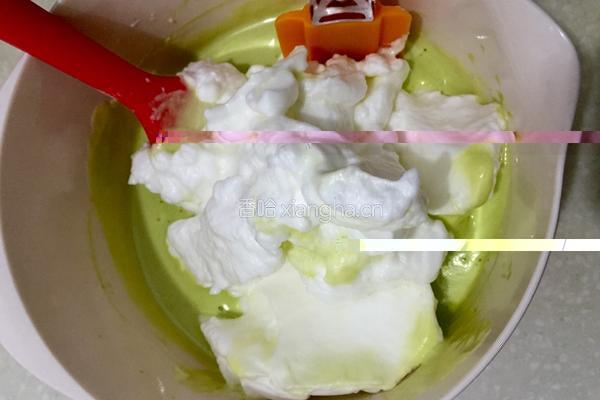菠菜汁戚风蛋糕的做法图解13