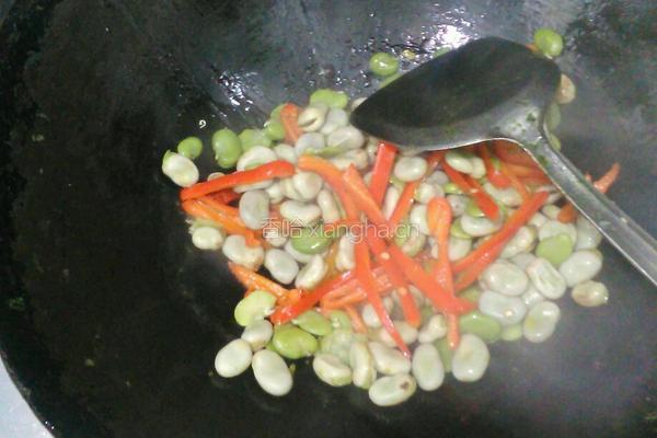 韭菜炒蚕豆的做法图解4