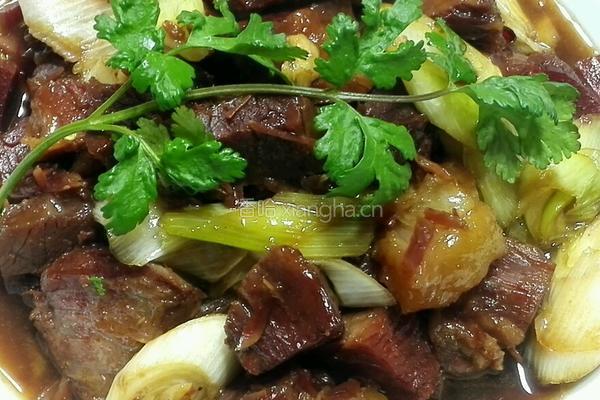 葱烧牛肉的做法图解3