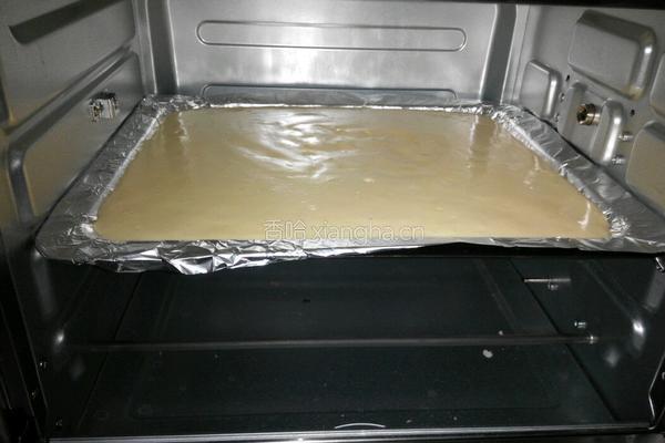 草莓淡奶油蛋糕卷的做法图解13