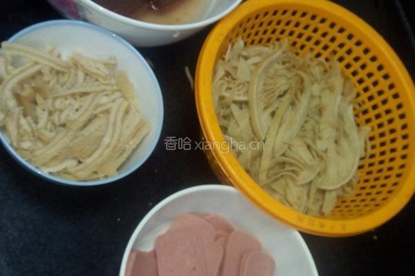 毛血旺的做法图解1