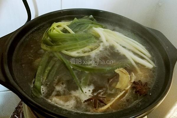 药膳山药炖猪蹄的做法图解10