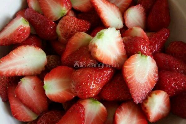 自制草莓酱的做法图解2