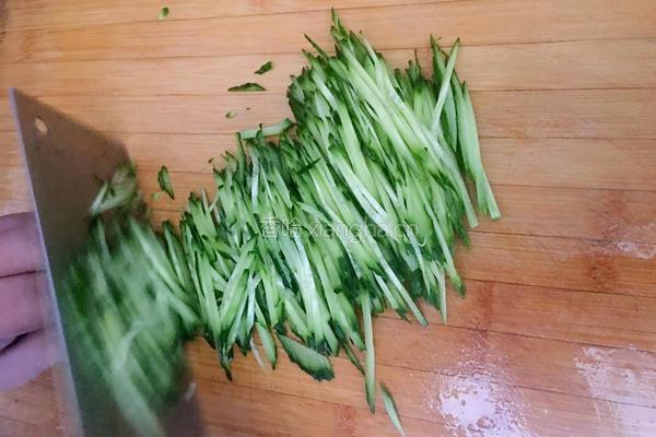 凉拌金针菇的做法图解2