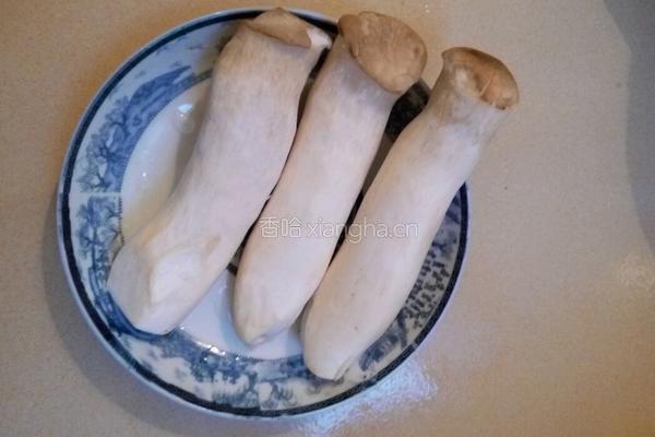 鸭菇汤的做法图解1