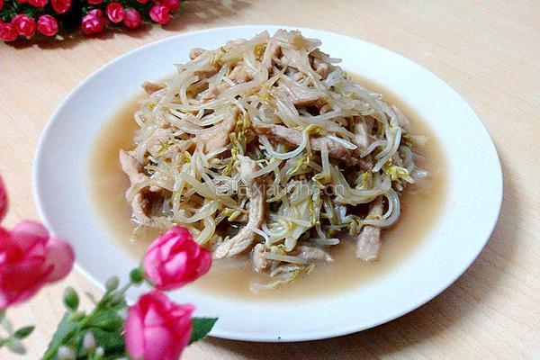 瘦肉炒豆芽的做法图解9