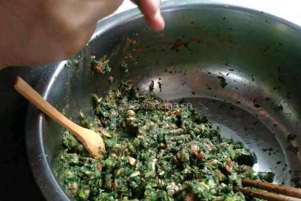 猪肉小白菜水饺的做法图解9