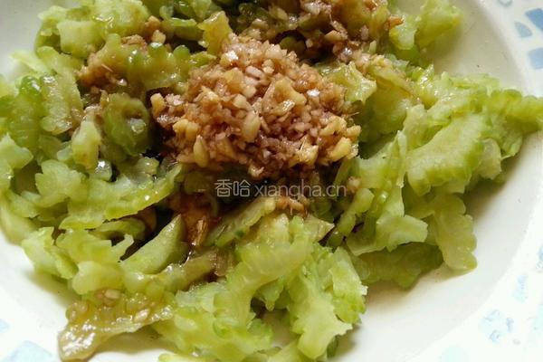 凉拌苦瓜的做法图解3