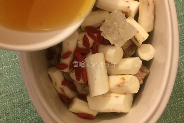 山药排骨汤的做法图解4