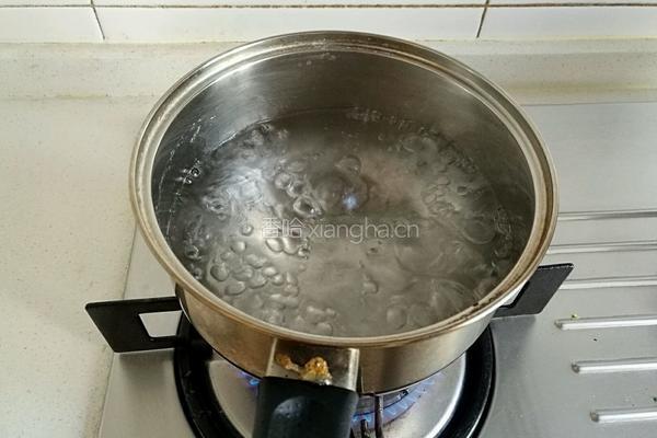 西兰花蒸肉圆的做法图解5