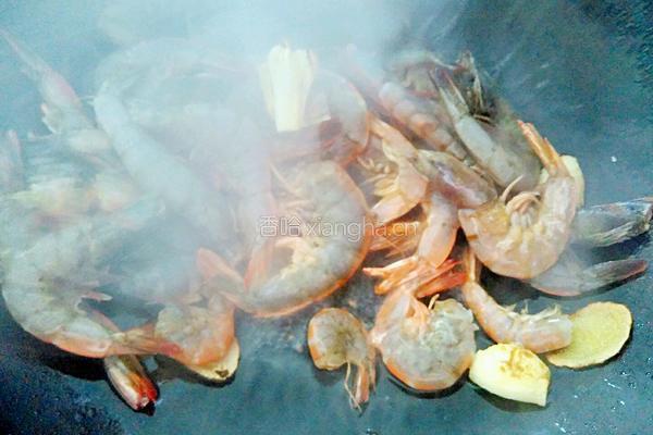 油爆河虾的做法图解4