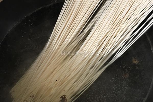 牛肉汤面的做法图解9