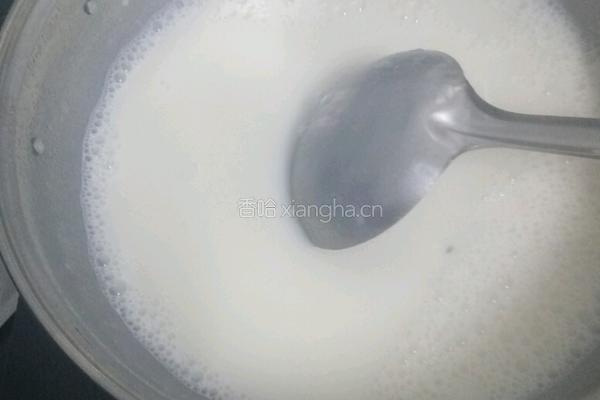 牛奶冰糖布丁的做法图解1