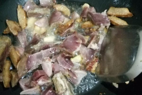 腊肉炒土豆的做法图解4