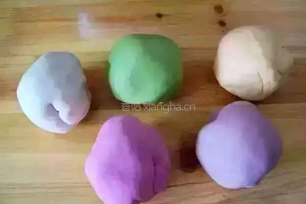 蔬菜汁蝴蝶面的做法图解3