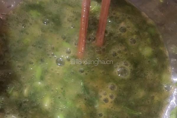 回香炒鸡蛋的做法图解2