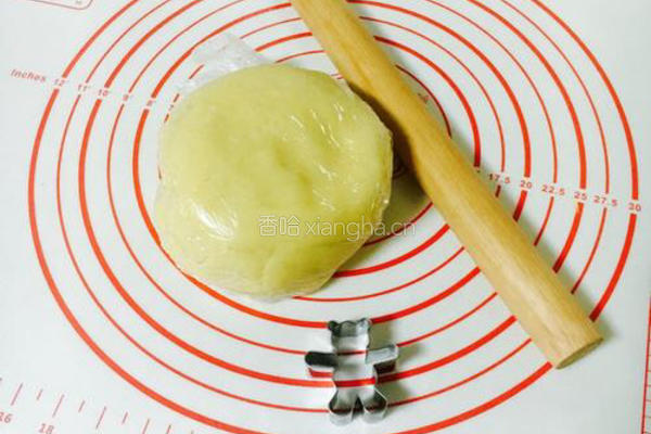 抱坚果的小熊饼干的做法图解7