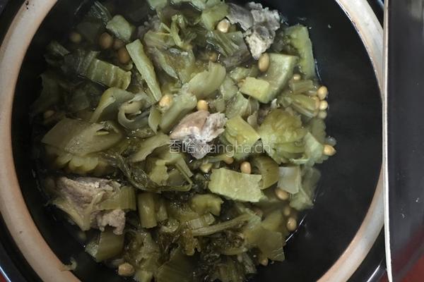 客家排骨咸菜苦瓜煲的做法图解5