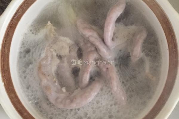 粉肠酸菜煲的做法图解4