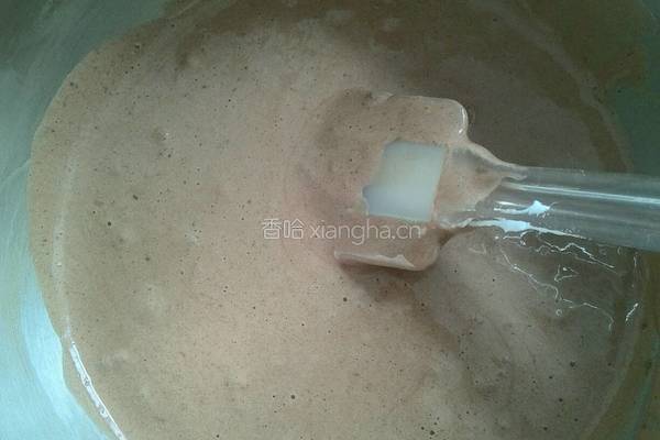 巧克力中空戚风蛋糕的做法图解7