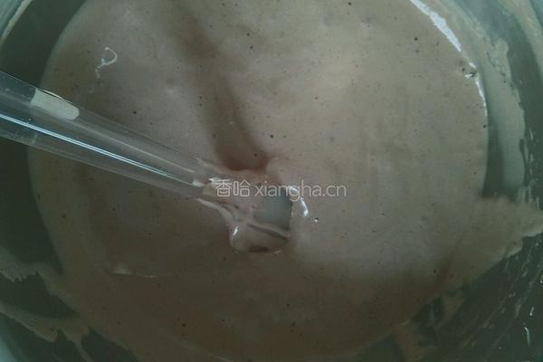 巧克力中空戚风蛋糕的做法图解8