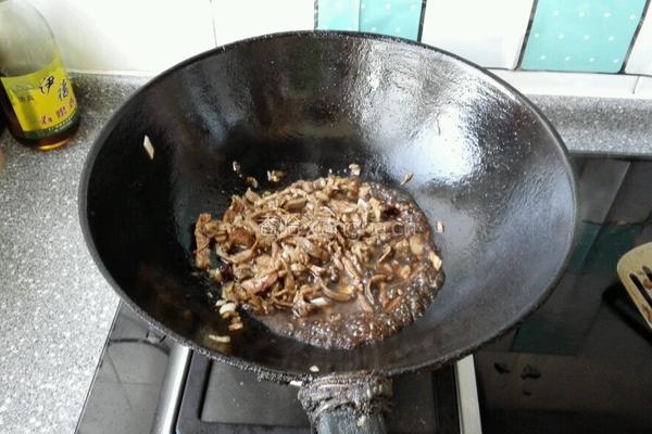 干煸豆角的做法图解3