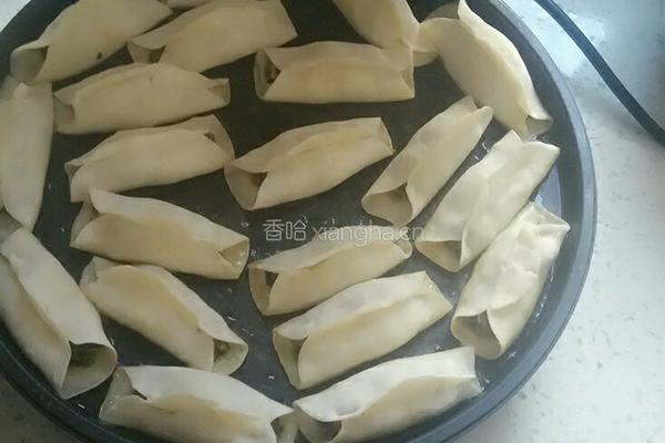 锅贴的做法图解8
