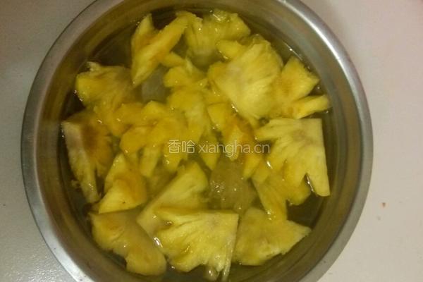 菠萝糖水罐头的做法图解3