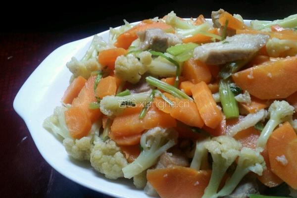 胡萝卜菜花炒肉片的做法图解8