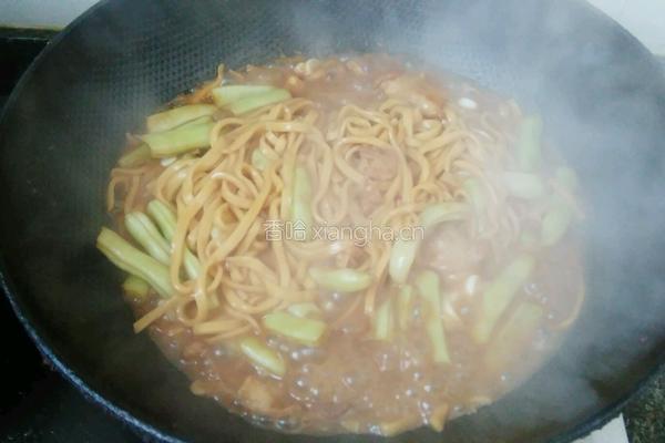 豆角焖面的做法图解7