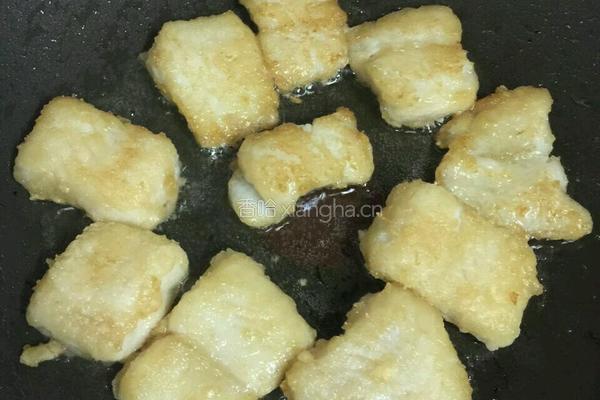 香煎巴沙鱼块的做法图解7