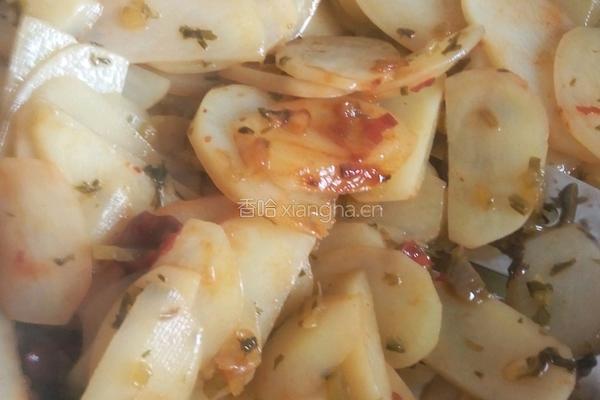 酸辣土豆片的做法图解5