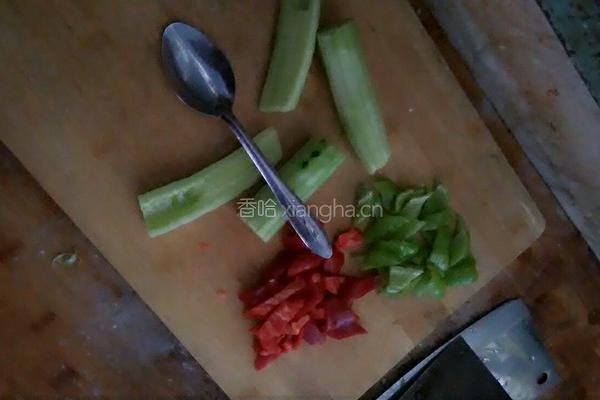 滑溜鸡胸肉的做法图解3